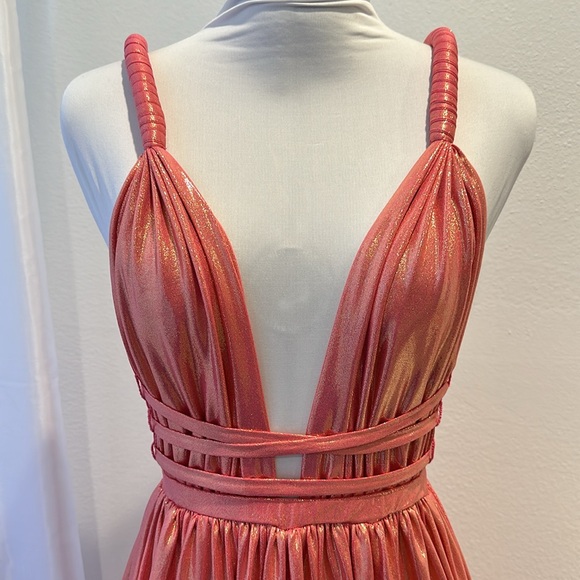 NWT Bronx and Banco Runway Goddess Metallic Deep V-Neck Gown Pink sz M - Picture 2 of 13